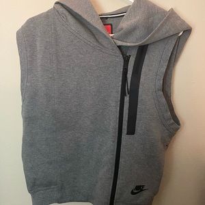 Nike tech pack vest